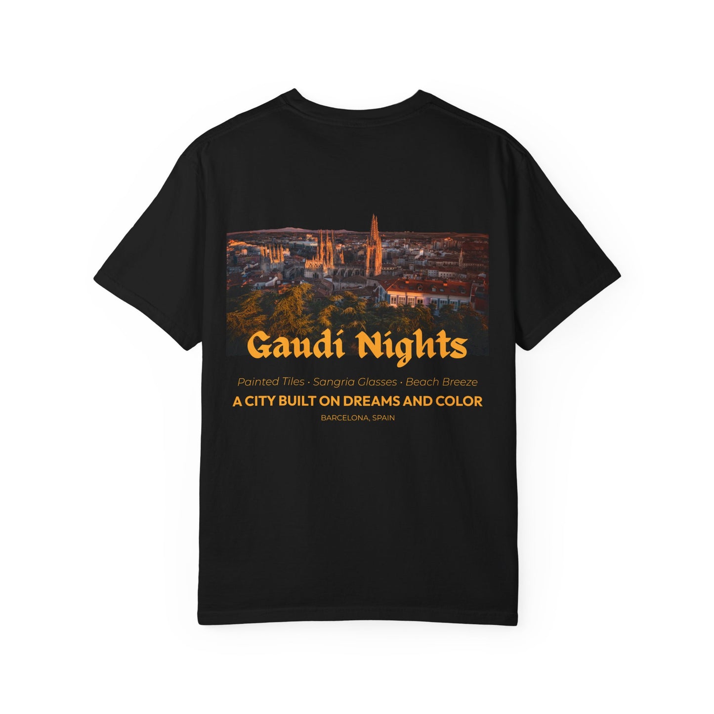 Gaudí Nights Tee - Barcelona